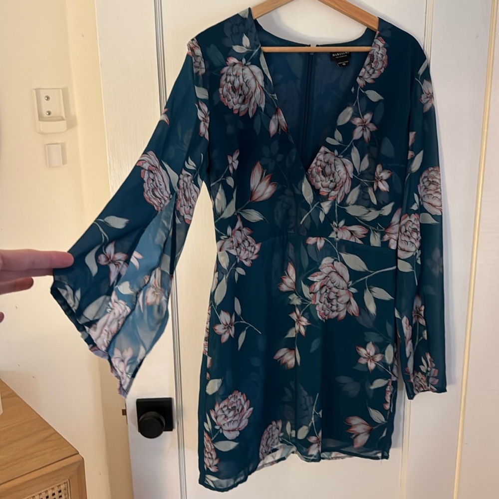 Stunning, sheer sleeved, floral Marciano dress.